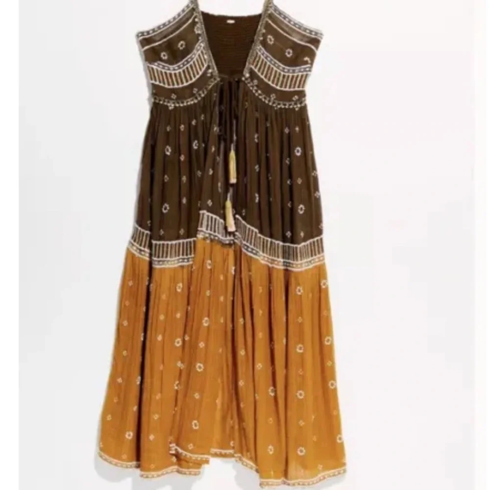 โจHPโจ NWTS FP GENESIS EMBELLISHED TOP (L) - Picture 2 of 13
